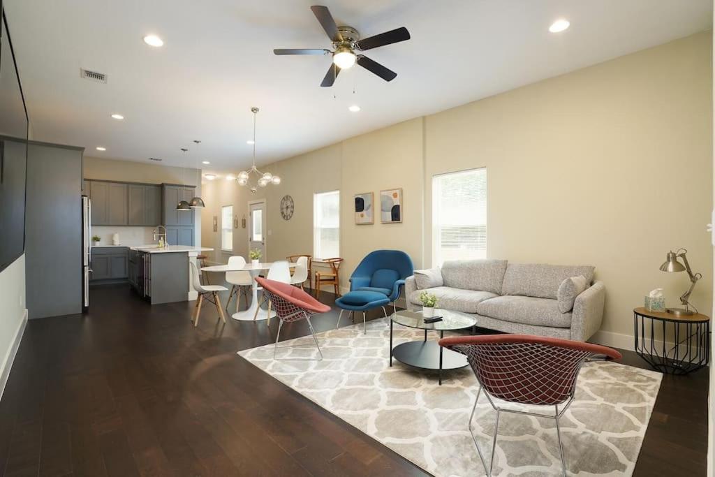 Spacious, Sleeps 6, St Phillips, King Bed San Antonio Exterior foto