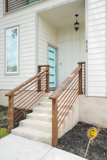 Spacious, Sleeps 6, St Phillips, King Bed San Antonio Exterior foto
